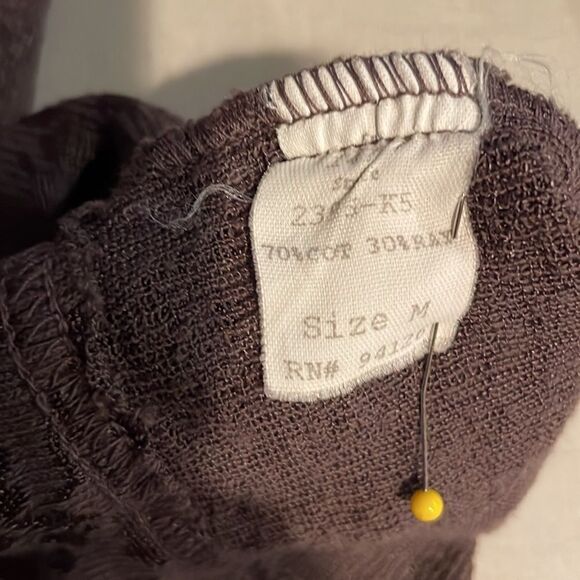 CP Shades Muted Purple Knit Blouse Size Medium - Picture 8 of 8